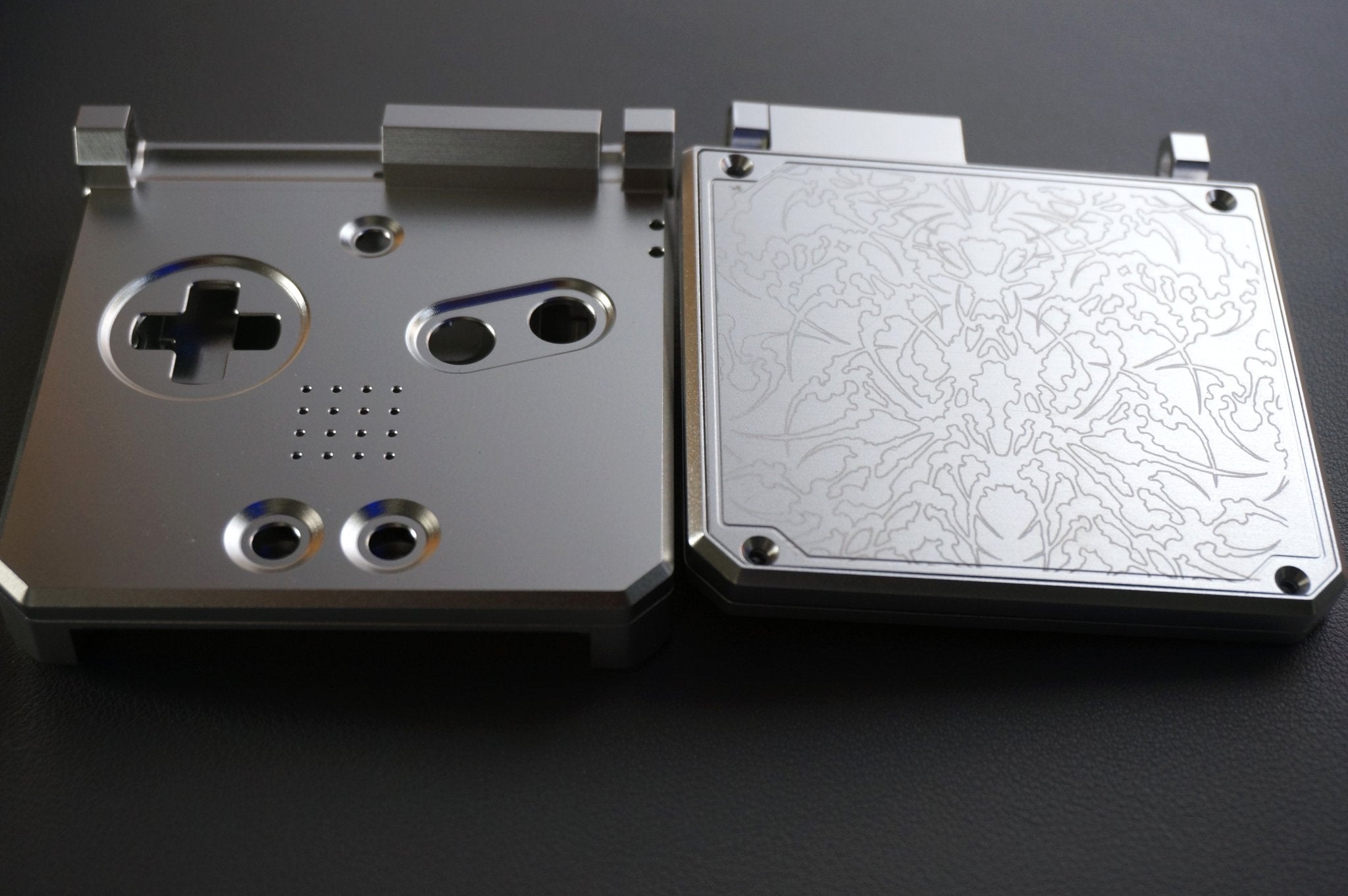 Game Boy Advance SP HINGED Metal housing set - Boxy Pixel