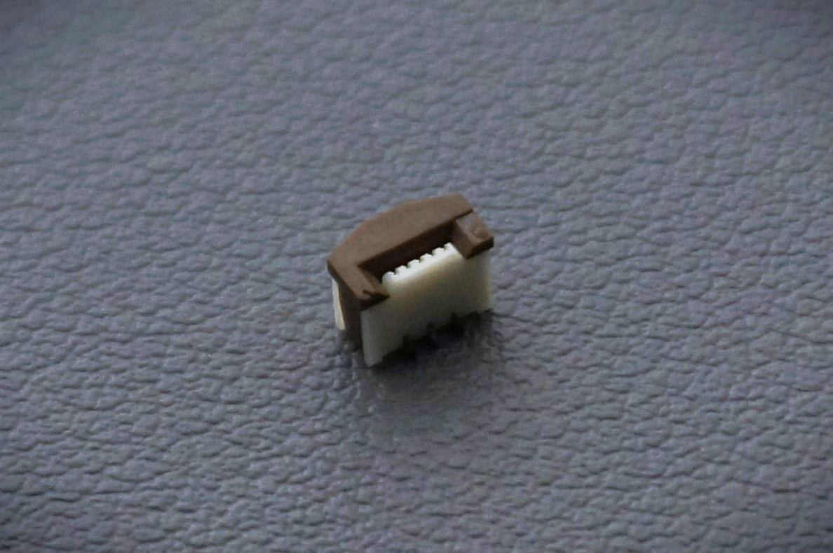 iPod Power Connector Terminal
