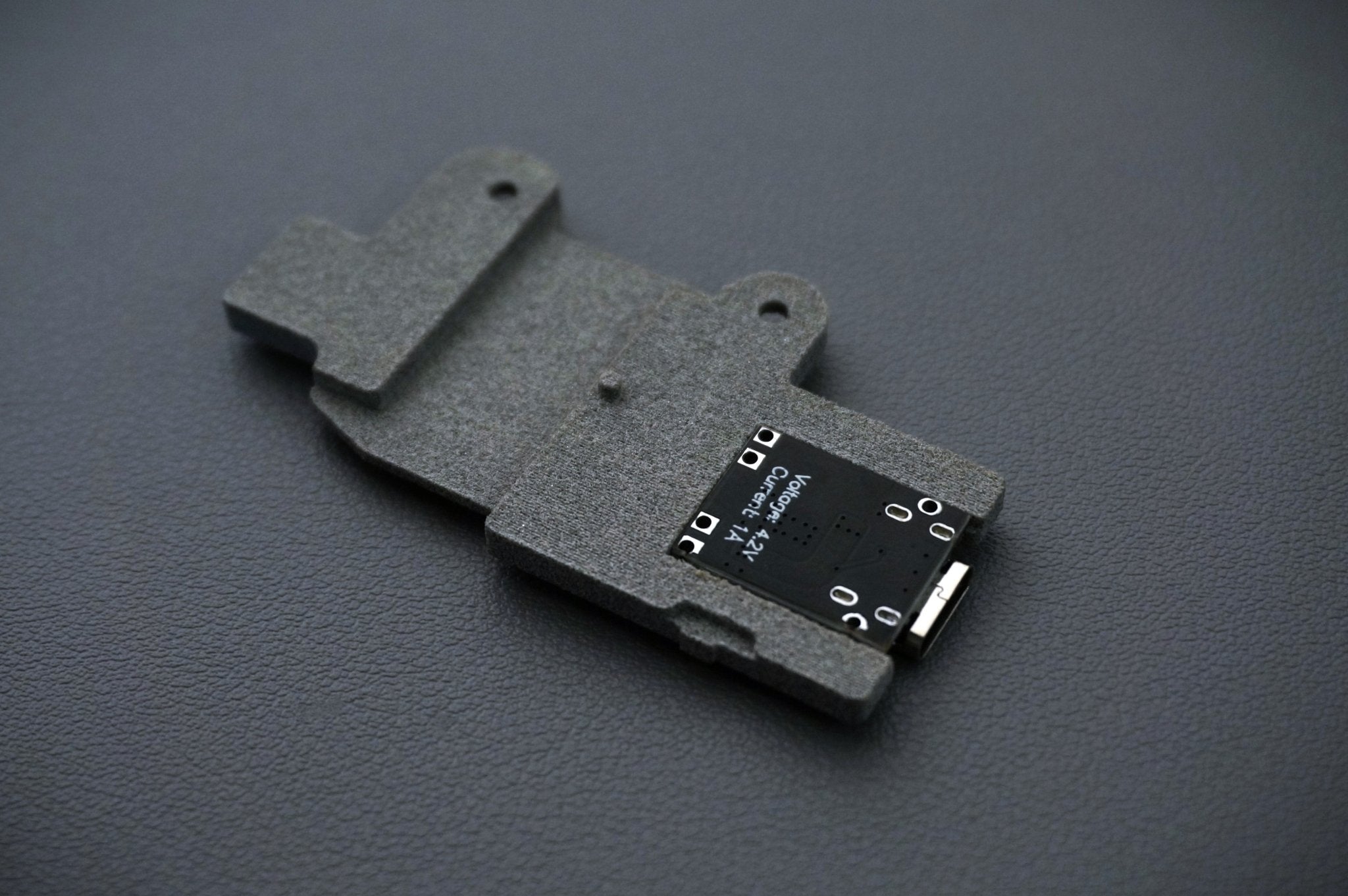 GBC 3d printed type - C holder - Boxy Pixel
