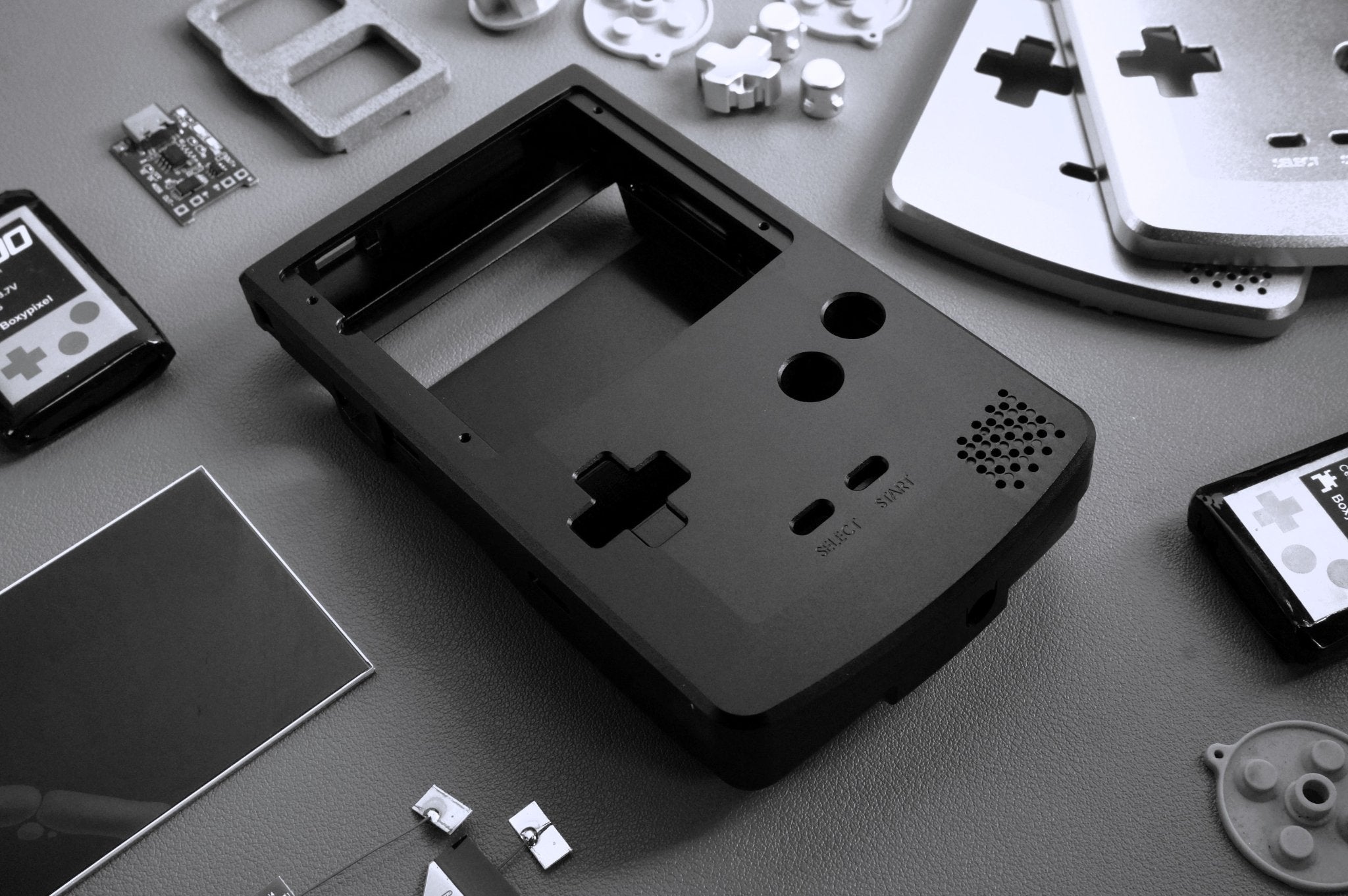 Metal Game Boy Color (GBC) Housing + Screen Kit - Boxy Pixel
